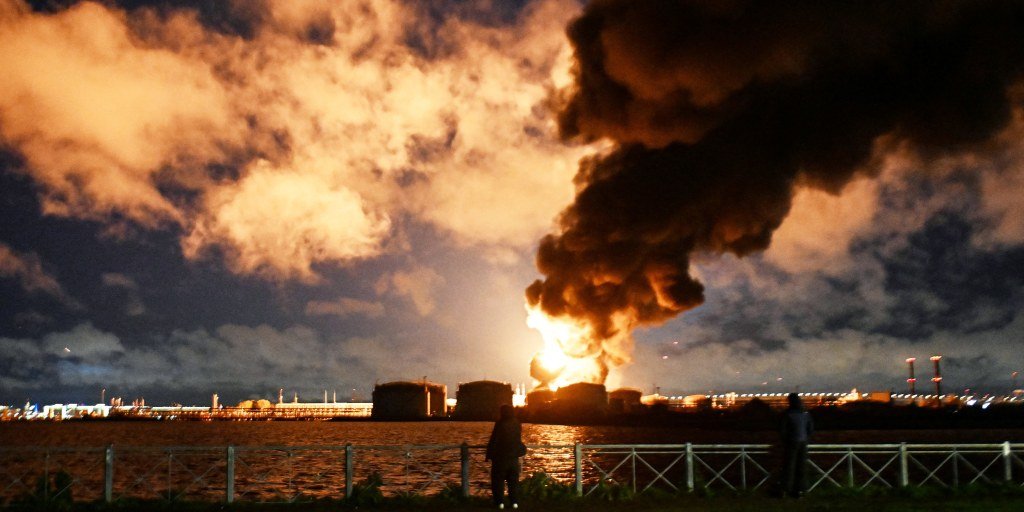 Ukrainian drones target St. Petersburg oil facilities in large-scale aerial assault