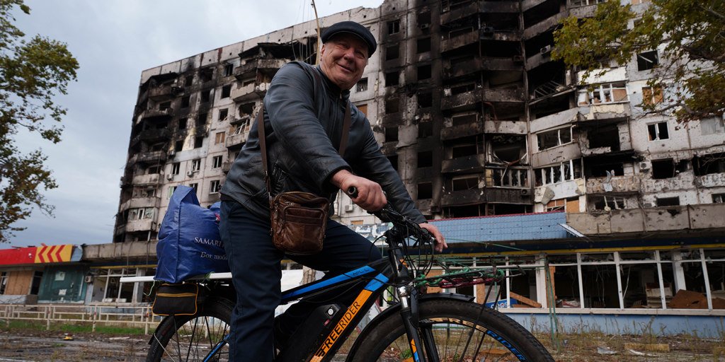 Ukrainians confront difficult decisions as evacuation efforts facilitated by Melania Trump commence
