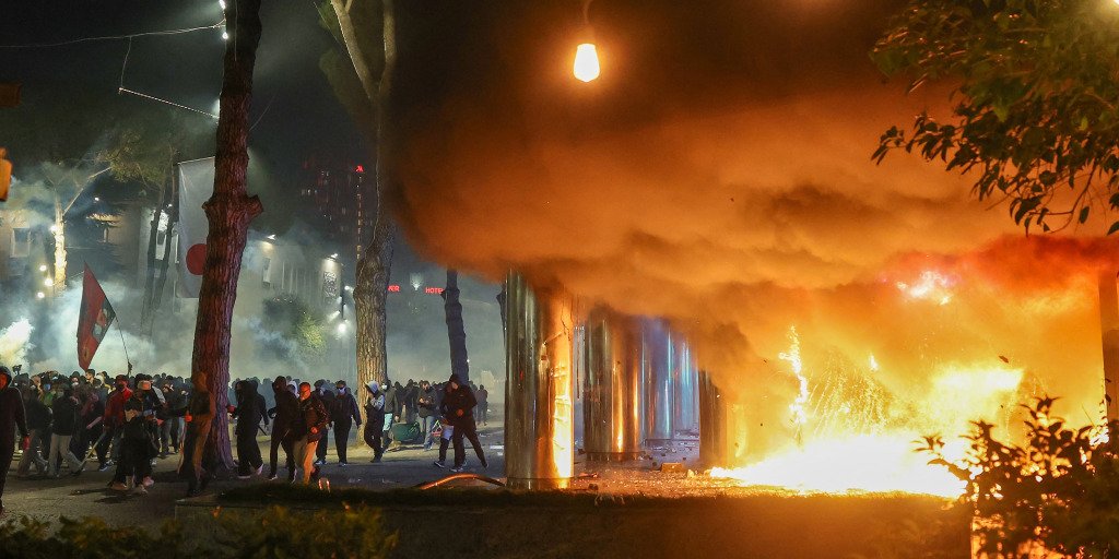 Violence escalates in Albania as students join ongoing anti-government protests