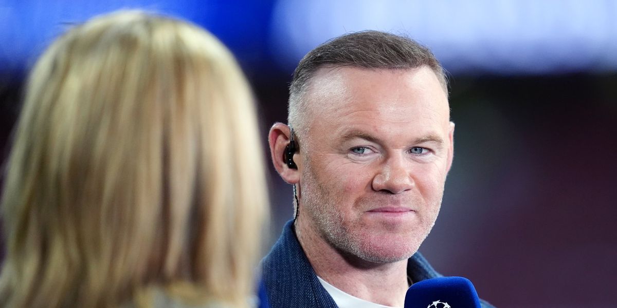Wayne Rooney criticizes Manchester United players amid managerial changes at Chelsea