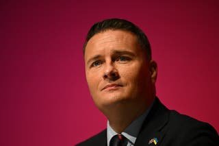 Wes Streeting emphasizes need for armed forces to manage budgets responsibly